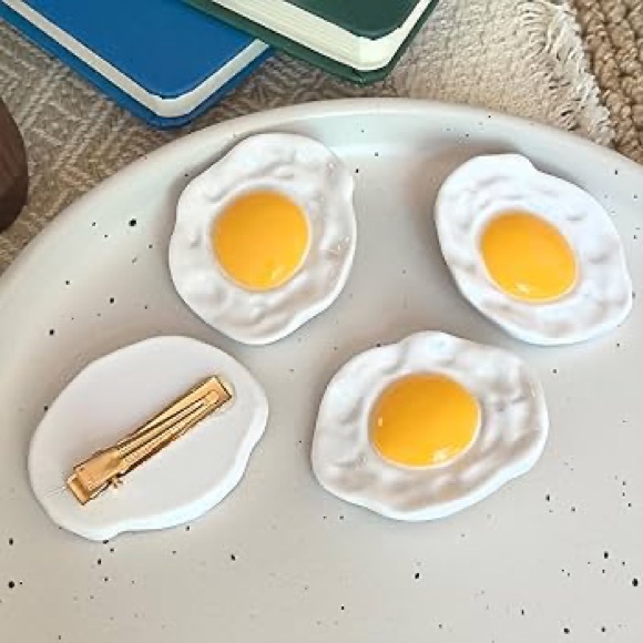 NWT Sunny Side Up Egg Hair Clip - Yellow & White - Picture 3 of 4